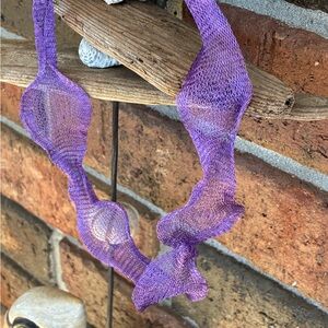 💜 Elegant Purple Mesh Necklace EUC